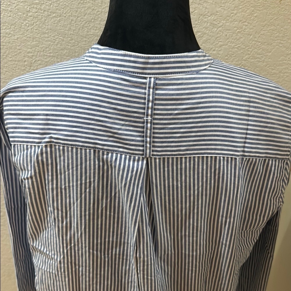 Cargo Crew Women  Will Collarless Blue & White Striped Button Down Shirt Size 12 - Picture 8 of 12